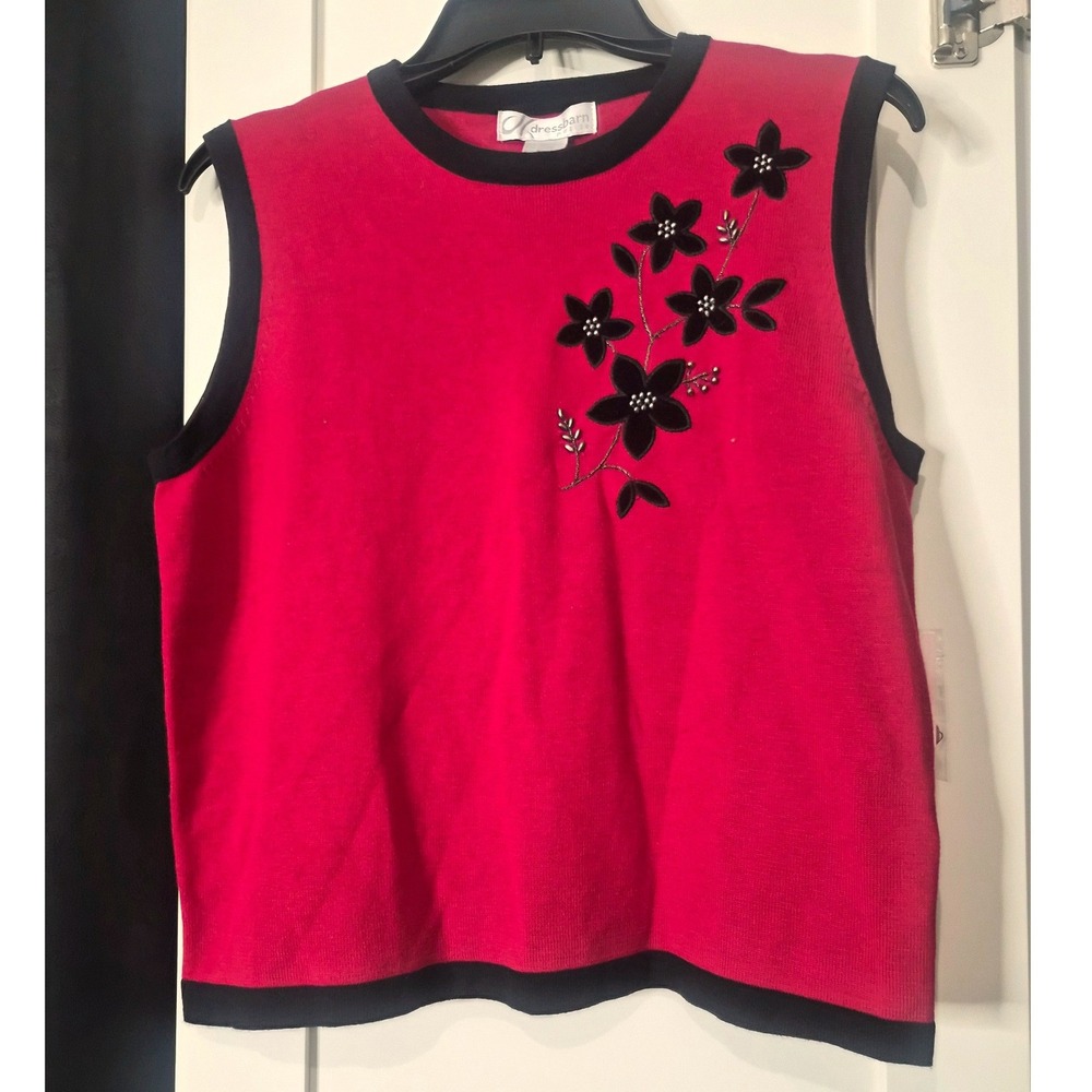 NWT Dressbarn Petite Red Sleeveless Sweater Vest Floral Beaded Crew Neck Size PL